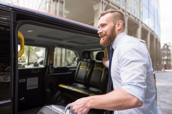 1 to 8 People Private Transfer from Dublin Airport to City Centre - From Dublin Airport to the city in one direct ride