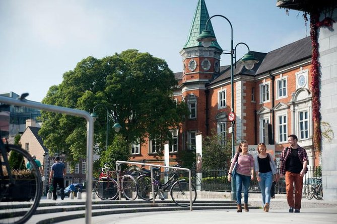 2-Day Cork and Blarney Castle Rail Tour from Dublin - Seeing Cork, Including the English Market