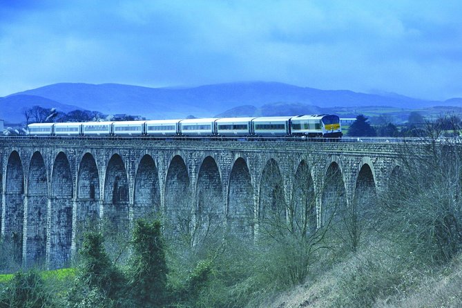 2-Day 'Game of Thrones' Rail Tour from Dublin Incl. Belfast and Giant's Causeway - Belfast by open-top bus and museum