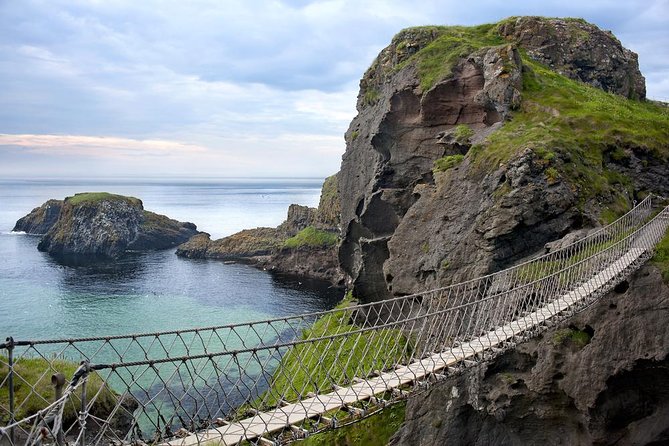 2-Day Northern Ireland Rail Tour: Belfast, Antrim Coast, and Giant's Causeway - Belfast after 3:35 pm: useful, but short