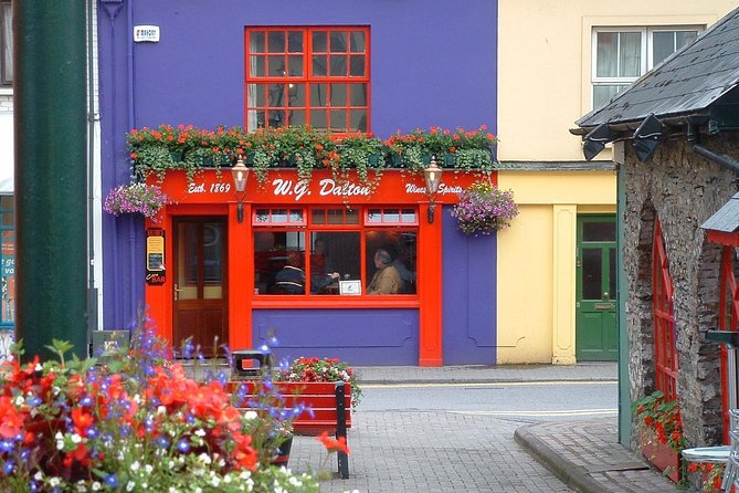 3-Day Blarney Castle, Kilkenny & Irish Whiskey Tour Inc Admission - Day one: the Rock of Cashel and the road to Cork