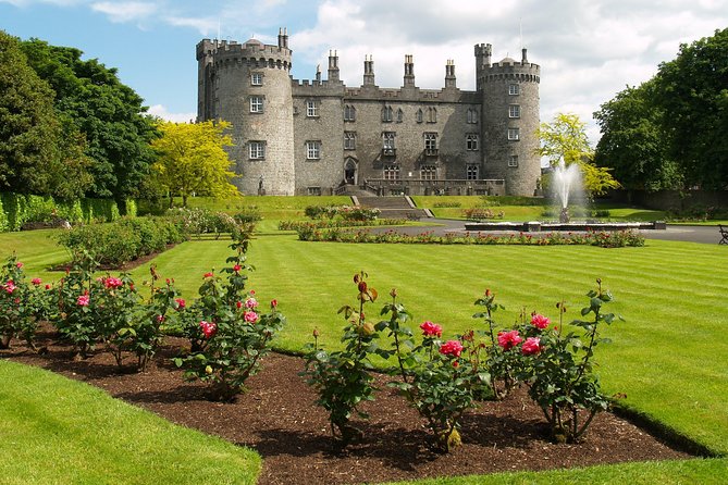 3-Day Blarney Castle, Kilkenny & Irish Whiskey Tour Inc Admission - The mini-coach, luggage, and daily rhythm