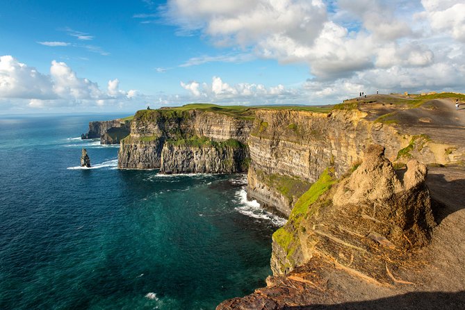 3-Day Cliffs of Moher, Connemara and Aran Islands Rail Tour from Dublin - Day One: Bunratty Castle, the Cliffs and the Burren