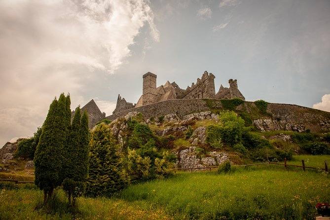 3-Day Dingle, Killarney and the Wild Atlantic Way Small-Group Tour from Dublin - Inch Beach and the approach to Killarney