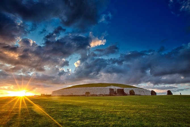 6 hour Half-Day Award Winning Private Tour of the Boyne Valley - Newgrange: the day’s essential appointment