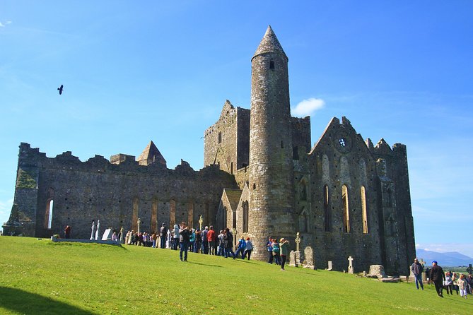 7-Day Ireland to Island Small Group Tour from Dublin - Day 2: Blarney, the Ring of Kerry, and Waterville