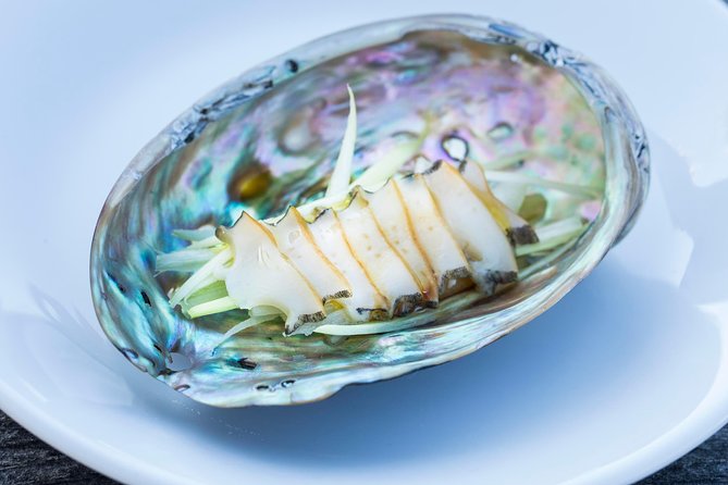 Abalone farm tour and tasting with coastal seaweed walk. Guided. 2 hours - Key points to know before you book