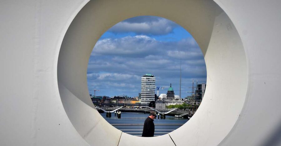 All Dublin 3 hours italian walking tour - Starting beside Molly Malone on Suffolk Street