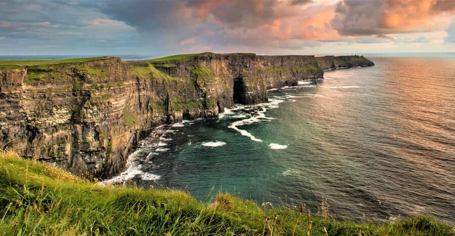 Aran Island,Cliffs of Moher & Cliff cruise from Galway City. - Leaving Galway for the Burren