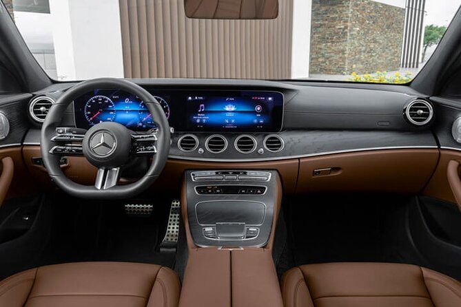 Arrival Private Transfer by Business Car from Dublin airport DUB to Dublin - From Dublin Airport to Your Hotel in About 25 Minutes