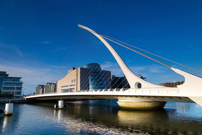Arrival Transfer: Dublin Airport DUB to Dublin in Business Car - Safety, comfort, and driver service