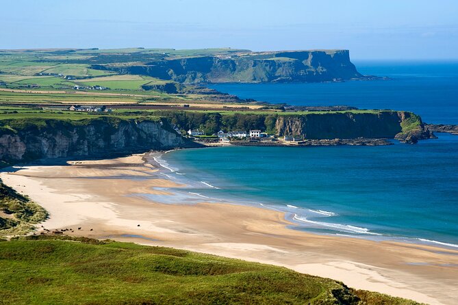 Chauffeur Giants Causeway & Belfast Private Day Tour From Dublin - Ninety minutes at the Giant’s Causeway