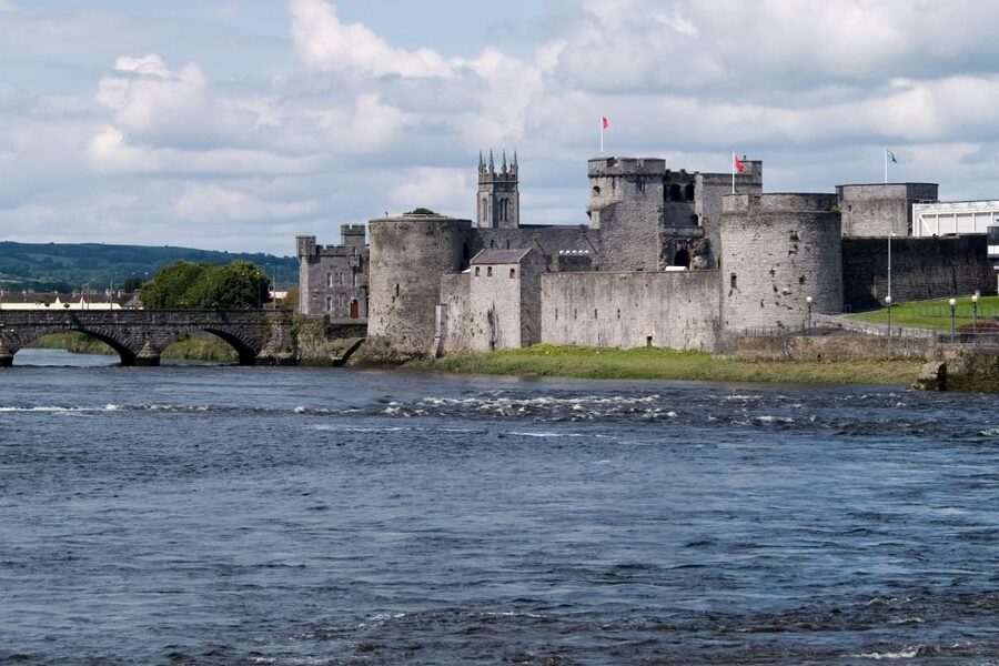 Cliffs of Moher and Blarney 2-Day Tour from Dublin - Blarney Castle and the famous stone