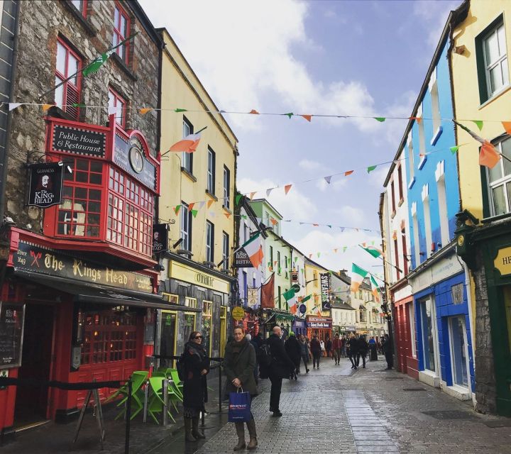Cliffs of Moher and Galway Tour in Italian or Spanish - Leaving Dublin before the long ride
