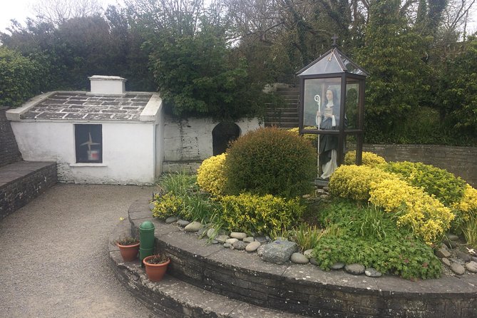 Cliffs of Moher and the Burren Private Tour - Through the Burren in only 20 minutes