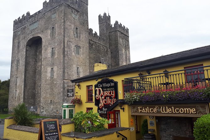 Cliffs of Moher & Bunratty Castle - Private Mini Bus Tour - A private route from Killarney to the Atlantic cliffs