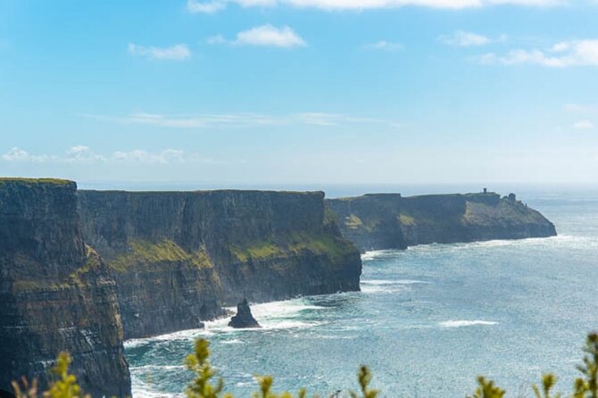 Cliffs of Moher, Burren and Bunratty with Private Chauffeur Tour - Bunratty Castle brings the first taste of medieval Clare