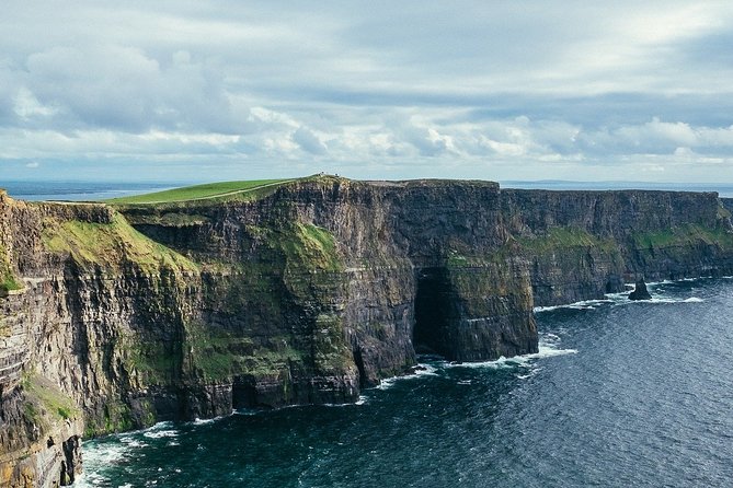 Cliffs of Moher from Shannon Airport en route to Galway - Spending up to two hours at the Cliffs of Moher
