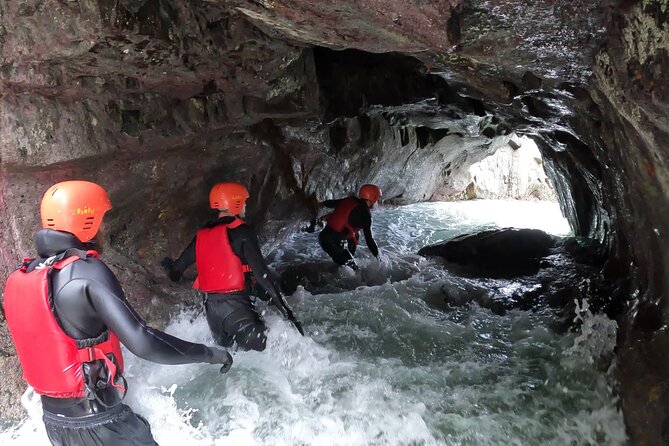 Coasteering on Irelands Wild Atlantic Way - Why this Connemara activity feels different