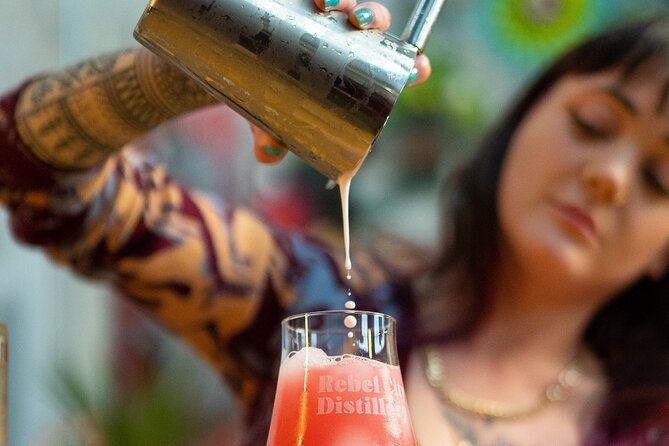 Cocktail Masterclass & Distillery Tour Combo - The people behind the evening