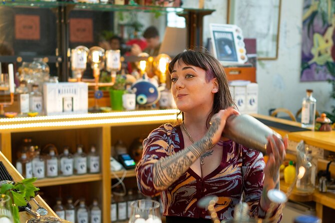 Cocktail Masterclass & Distillery Tour Combo - Timing, meeting point, and planning your evening
