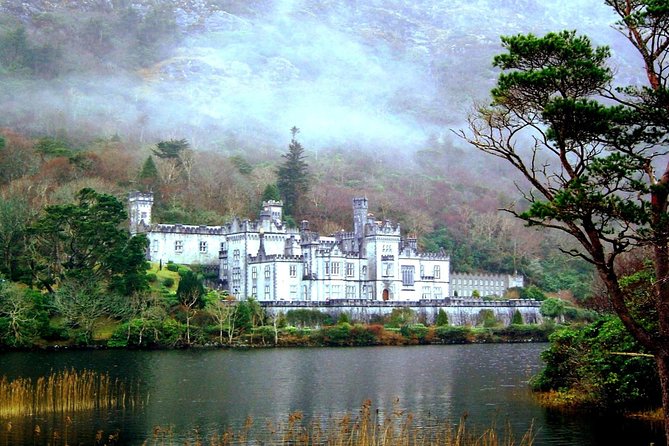 Connemara & Connemara National Park day tour from Galway. Guided. - The main decision: national park or Kylemore Abbey