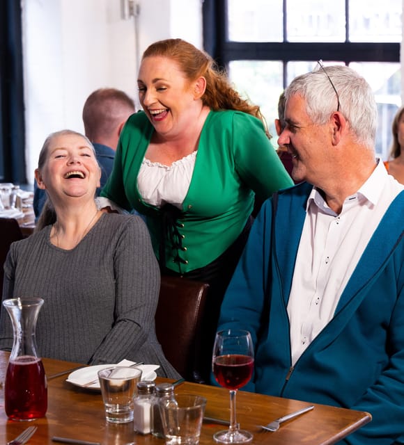 Cork: Hysterical Histories, Comedic Dinner Theater Show - How the 2.5-hour evening works