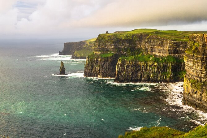Day trip to Cliffs of Moher & Bunratty Castle and Ennis - The Burren route gives the bus ride a purpose