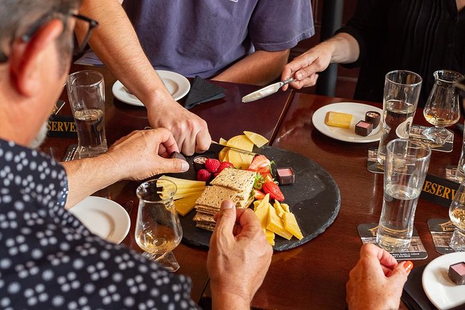 Deluxe Whiskey and Food Tasting in Dublin - Starting at Lincoln’s Inn on Lincoln Place