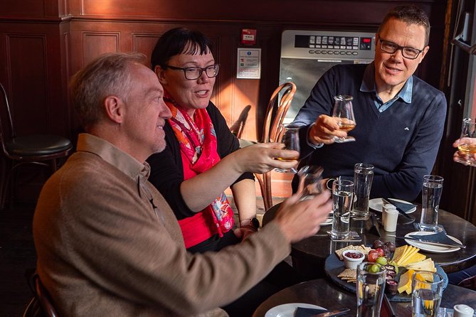 Deluxe Whiskey and Food Tasting in Dublin - Entering the Palace Bar’s private whiskey room