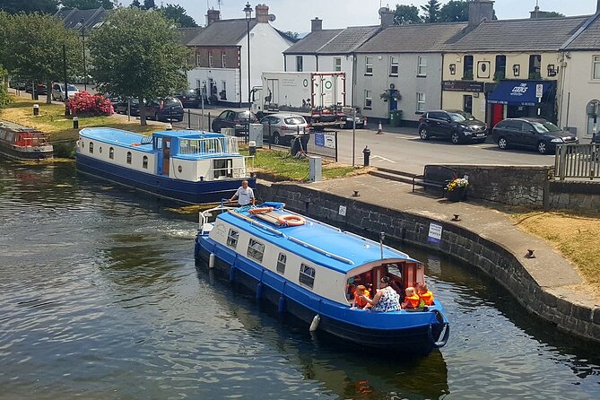 Digby Lock Cruise - Explore Ireland's Historic Grand Canal. - A slow pace with room to relax