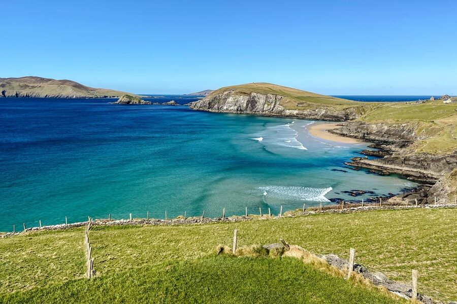 Dingle: Slea Head Photo And Sightseeing Tour - Gallarus Oratory and Kilmalkedar Church