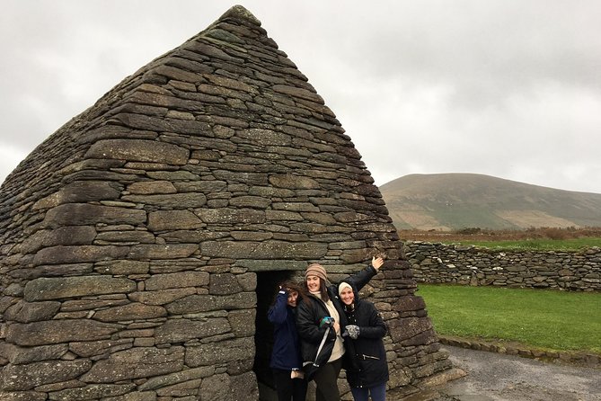 Dingle Town & Peninsula Private Chauffeur Driven Day Tour From Killarney Luxury - Gallarus Oratory and its sixth-century stonework