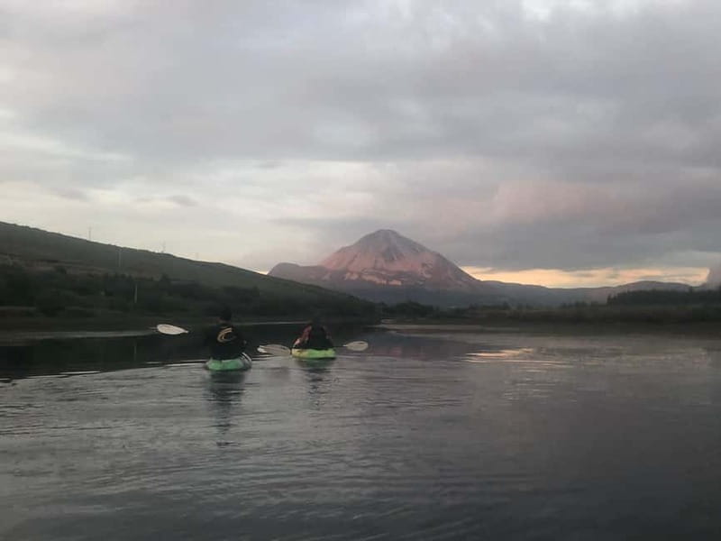 Donegal: Sunset Kayak Trip on Dunlewey Lake - Safety briefing and first strokes