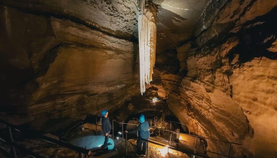 Doolin Cave Tour: Experience Europe's Largest Stalactite - At the Visitor Center: A Simple Start