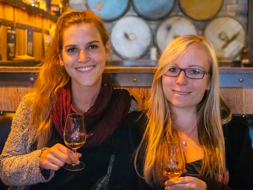 Dublin: 2-Hour Premium Whiskey and Food Tasting Tour - The Palace Bar and Dublin’s literary pub tradition
