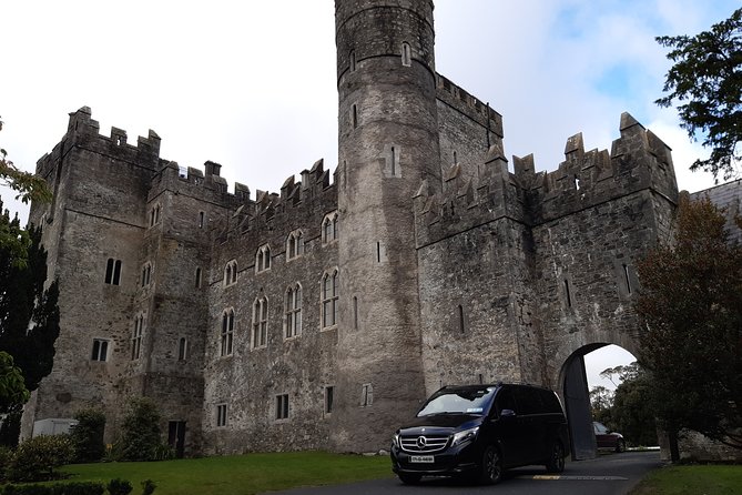 Dublin Airport to Slieve Donard Resort & Spa Private Car Service - A comfortable choice for families and small groups