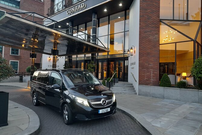 Dublin Airport Transfers: Luxury Transfer To/From DUB Per Vehicle - Meeting your driver at Dublin Airport
