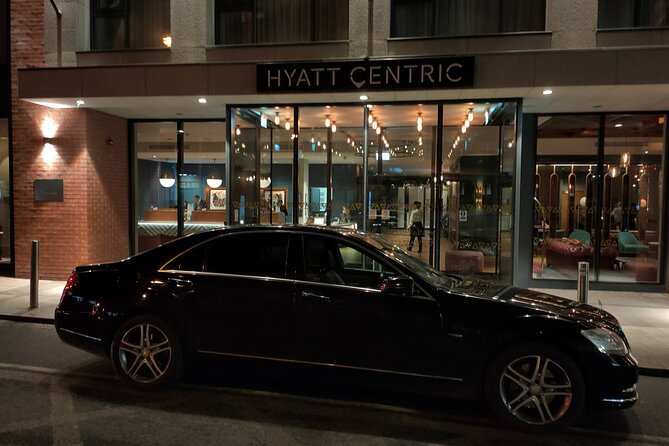 Dublin Airport Transfers: Luxury Transfer To/From DUB Per Vehicle - Why the private service costs $181.02