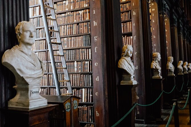 Dublin City Private Luxury Vehicle Tour - A lunch break and a look around Dublin