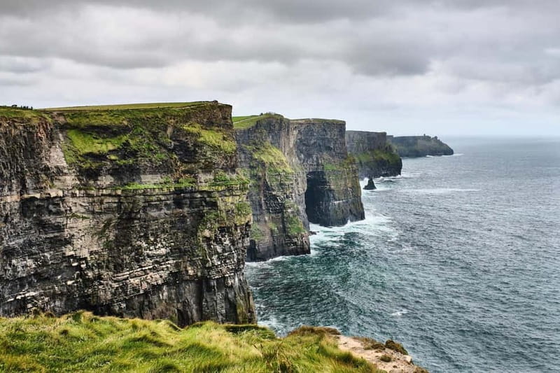 Dublin: Cliffs of Moher, Bunratty Castle and Ennis Day Trip - Bunratty Castle brings the medieval past into focus