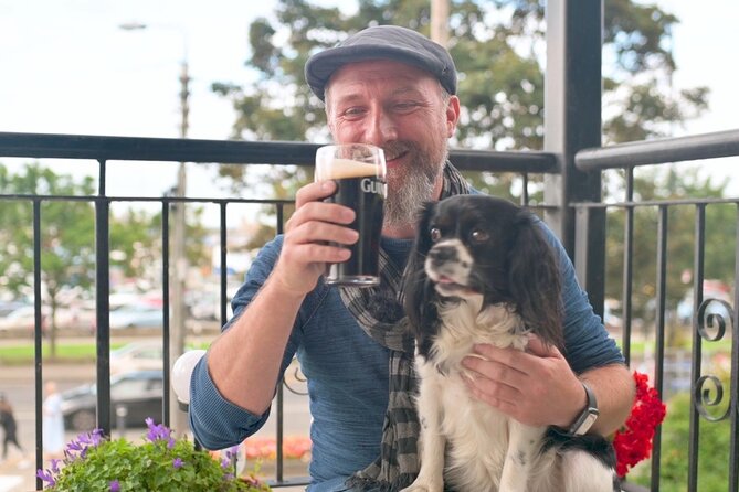Dublin Coastal Hike, Pints & Puppies Adventure - Meeting at Howth Station and getting oriented