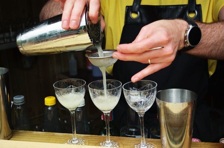 Dublin: Cocktail Masterclass - Making two signature cocktails yourself