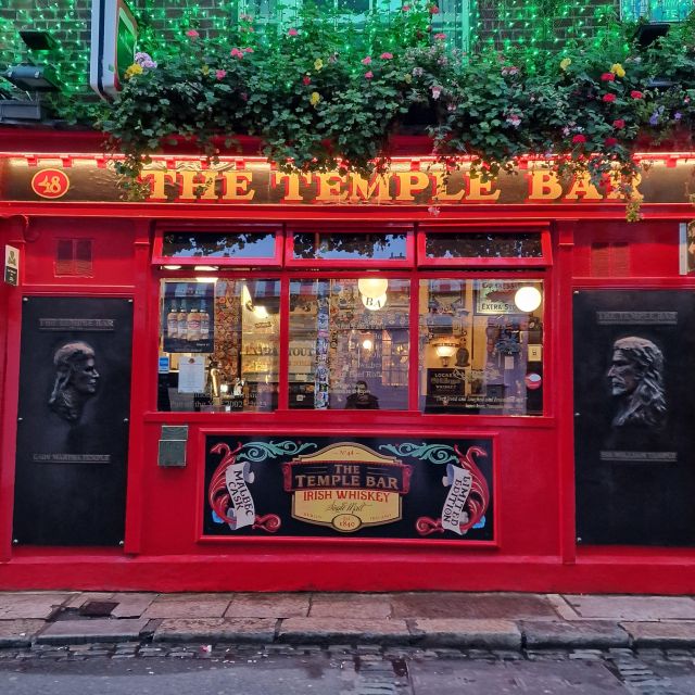 Dublin: Dublin City Highlights Private Guided Walking Tour - Crossing Ha’penny Bridge