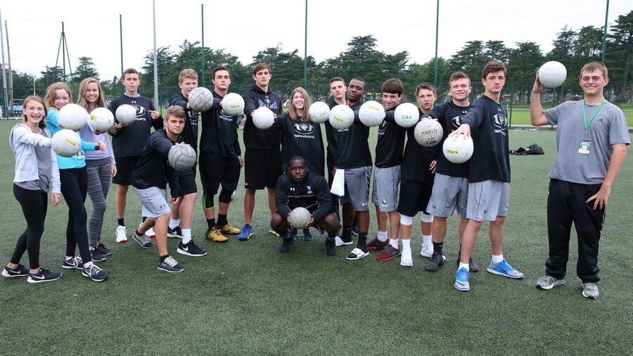 Dublin: Gaelic Games Experience - Handball and the Team-Building Finish