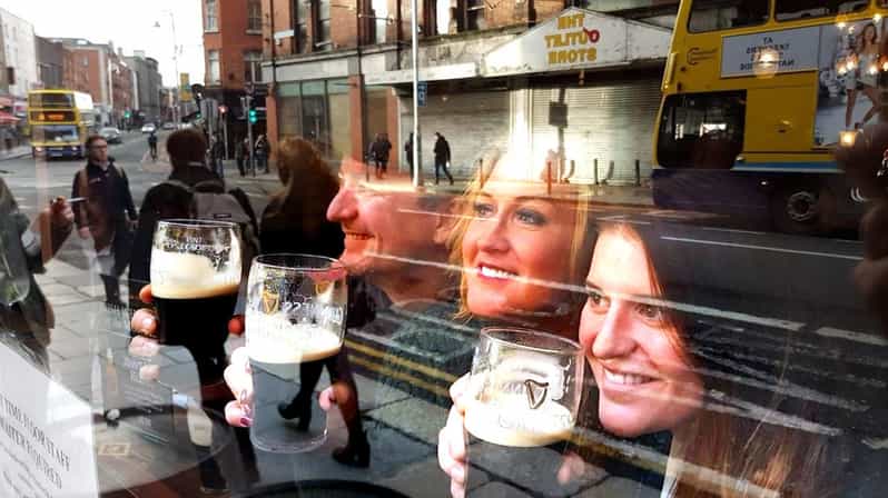 Dublin: Guided Sights and Pints Tour - Dublin Castle and the Story of Independence