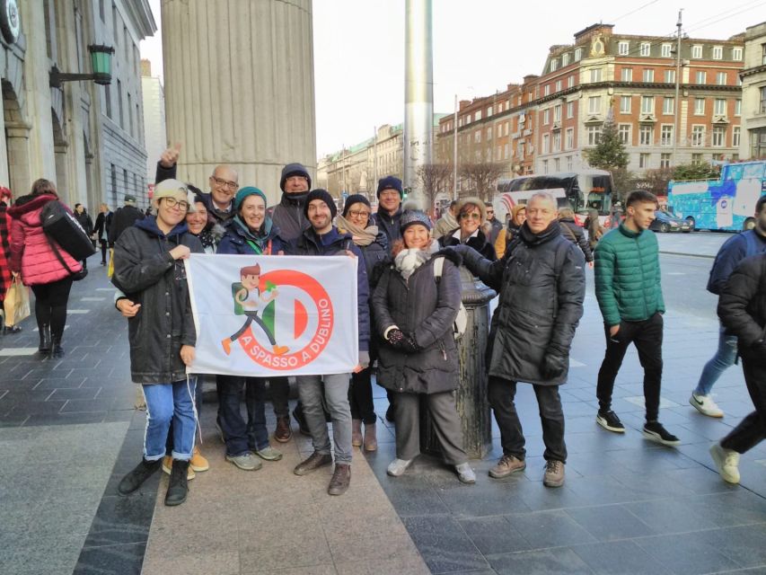 Dublin Highlights: 2.45-Hour Walking Tour in Italian - What the $28 price really gives you