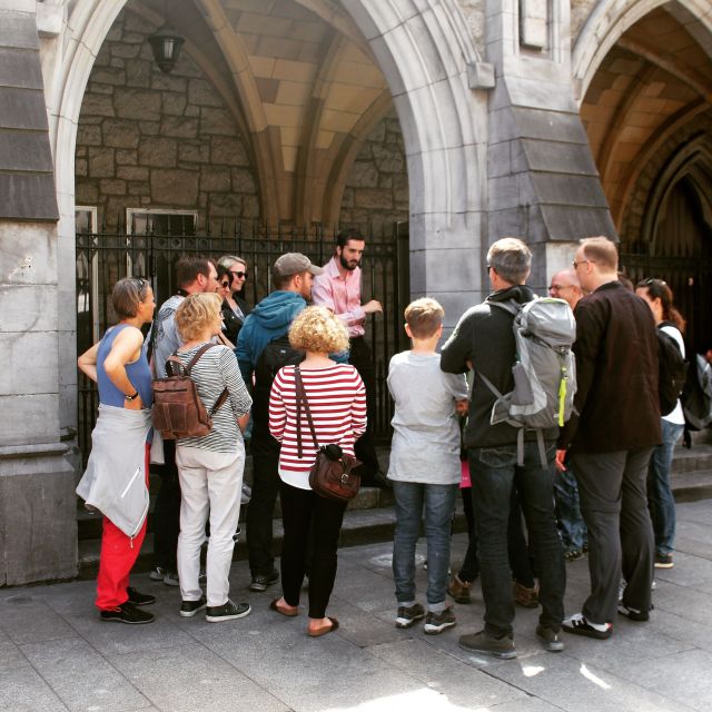 Dublin: Highlights and Hidden Corners Walking Tour - Crossing the Millennium Bridge and the River Liffey