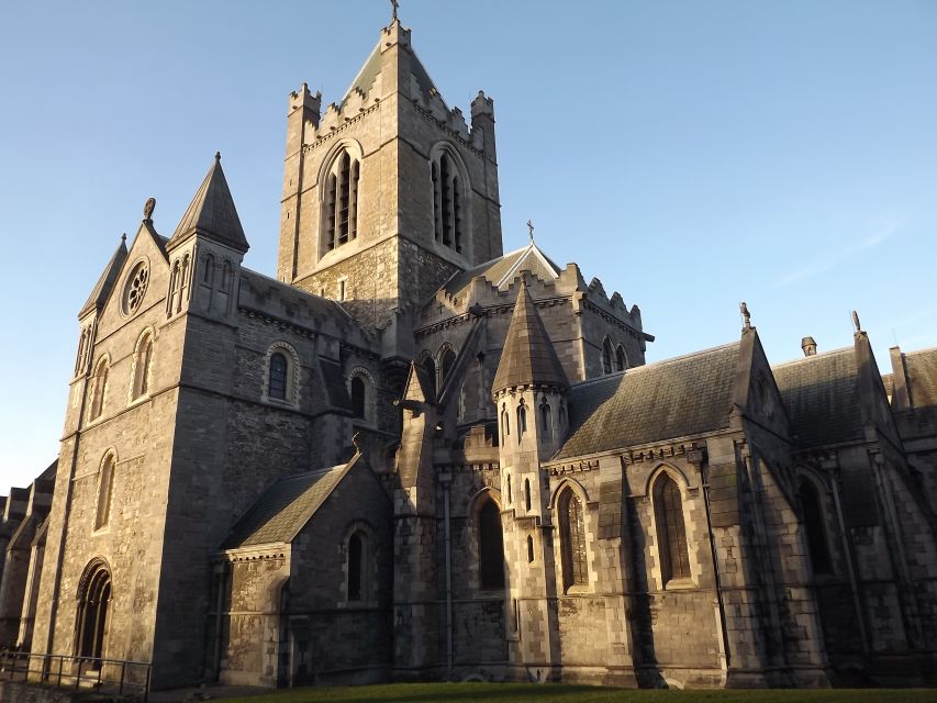 Dublin: Highlights and Hidden Corners Walking Tour - Henry Street, Moore Street, and the north side