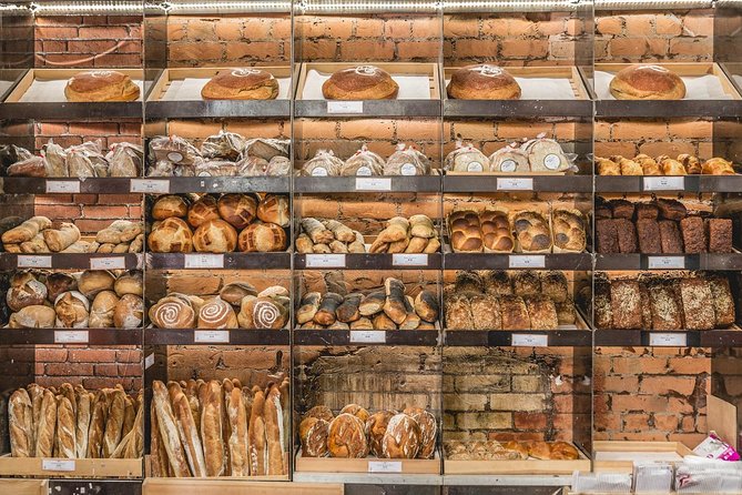 Dublin Historical Centre Food Tour with 8 Food Tastings & Drinks - How much food do you really receive?